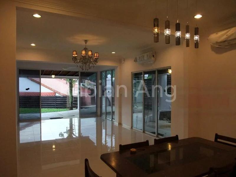 5 Bed Bungalow (Landed) for Rent in  Dairy Farm Road - Image 1